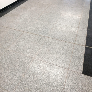 Płytka kamienna granit Grey szlifowany 61x30,5x1 cm